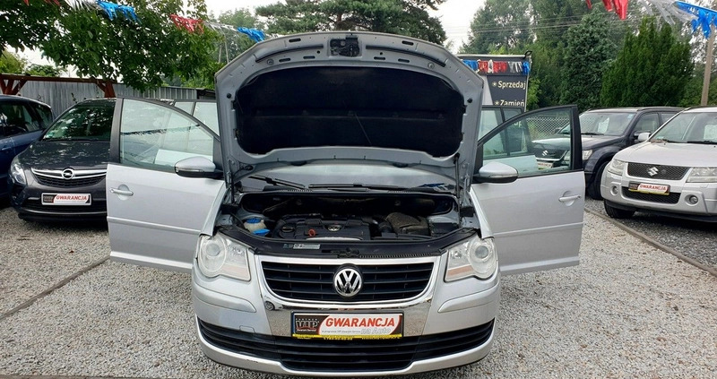 Volkswagen Touran cena 12900 przebieg: 274000, rok produkcji 2010 z Prudnik małe 529
